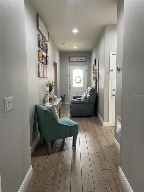 Foto del edificio - 8835 Hinsdale Heights Dr