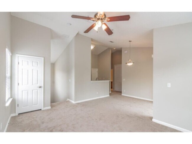 Building Photo - Updated Condo in Fleming Island