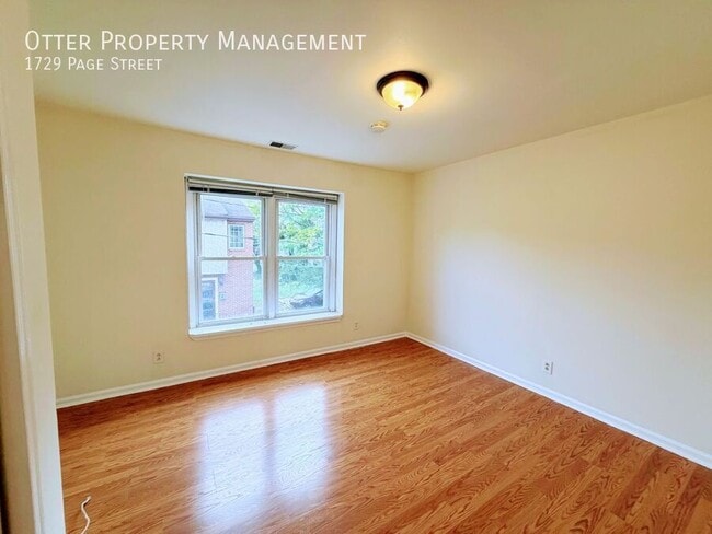 Photo - 1729 Page St House