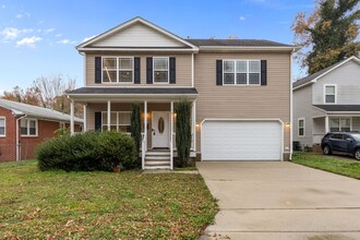 Building Photo - 13 Douglas St