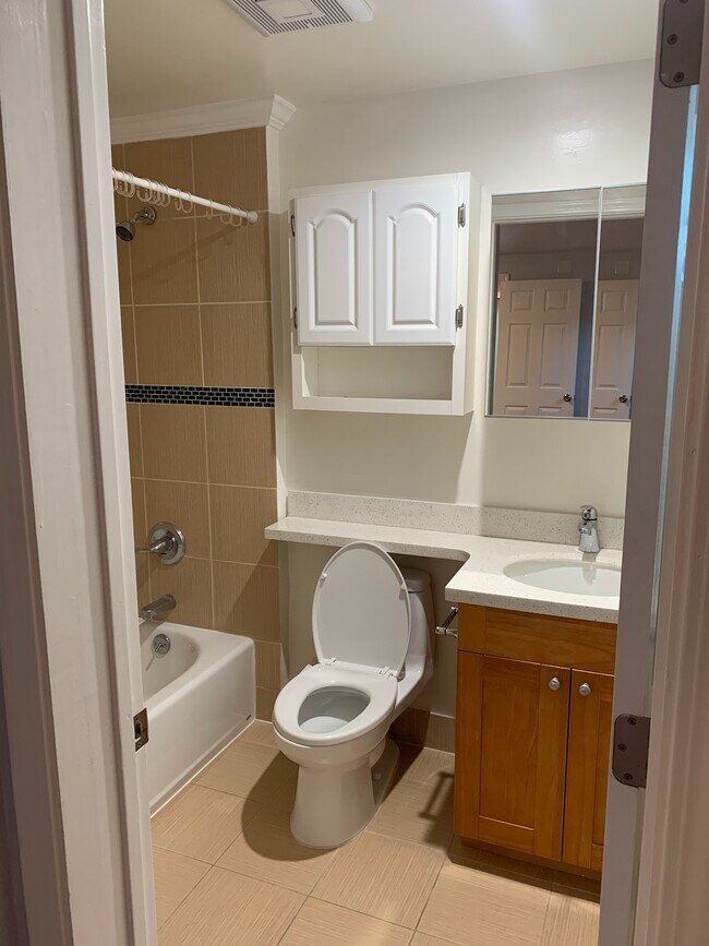Bathroom - 724 Newman Dr