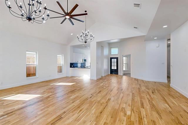 Foto del edificio - 1812 Muncie Ave