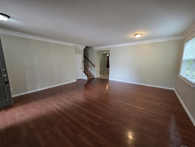 Foto del edificio - 46 Brookview Dr