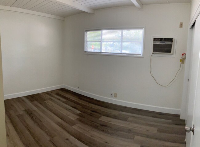 Foto del edificio - 1130 Stoddard Ave