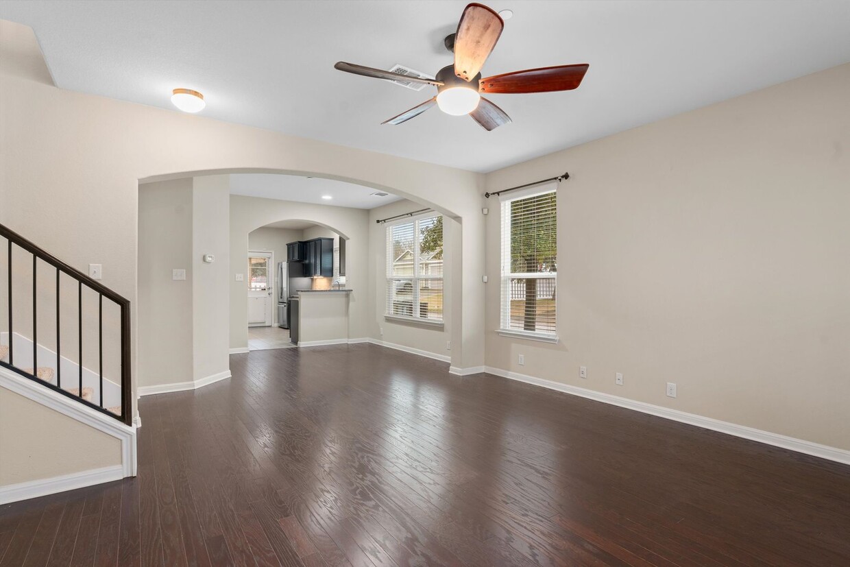 Foto principal - Incredible 3-Bedroom Home in Cedar Park To...