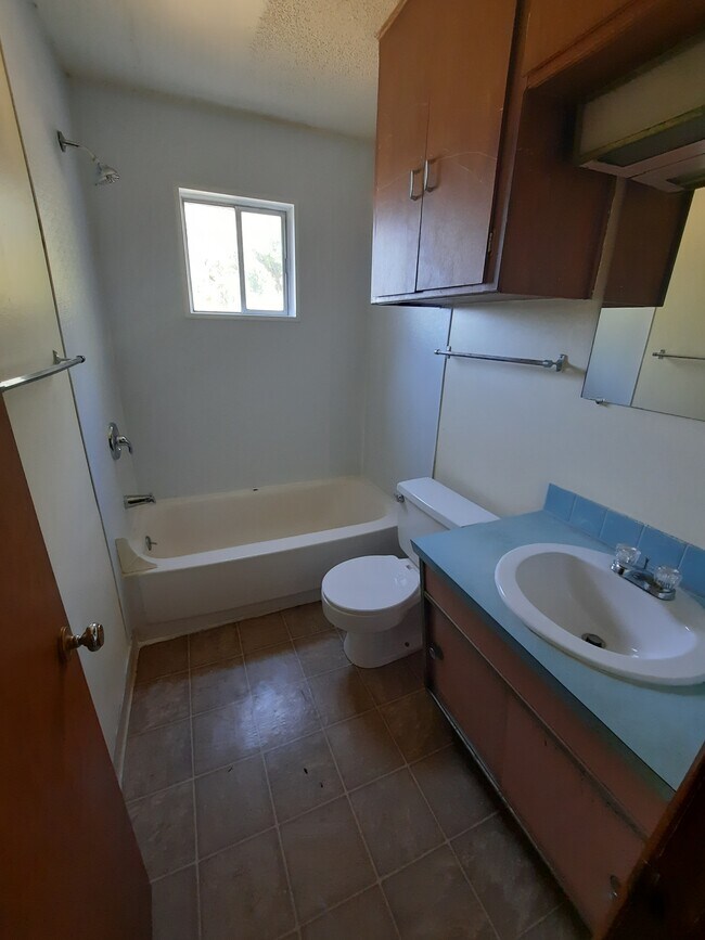 Bathroom - 741 Guernsey Dr