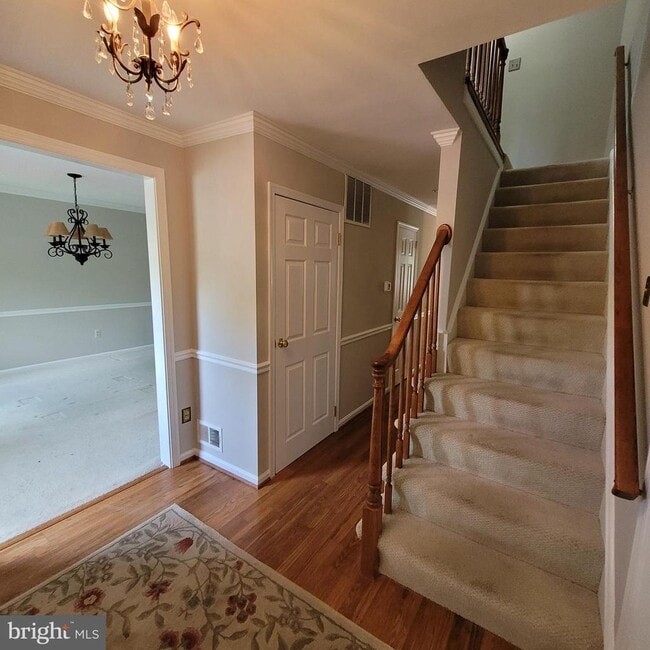 Building Photo - 6302 Shiplett Blvd