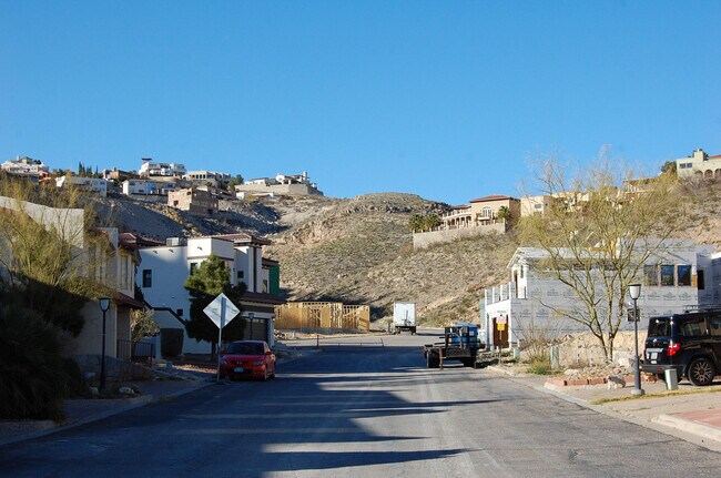 Building Photo - 216 Canyon Terrace Dr