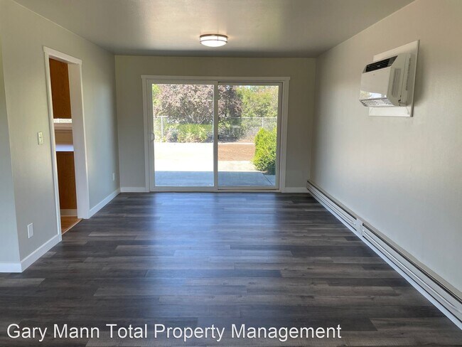 Building Photo - 3 br, 2 bath House - 509 Castle Dr.