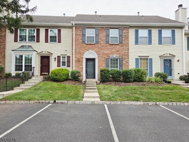 Building Photo - 3705 Pinhorn Dr