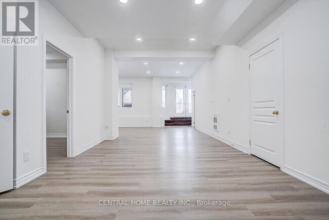 Building Photo - 134 Bradgate Dr