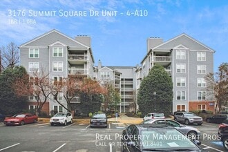 Building Photo - 3176 Summit Square Dr