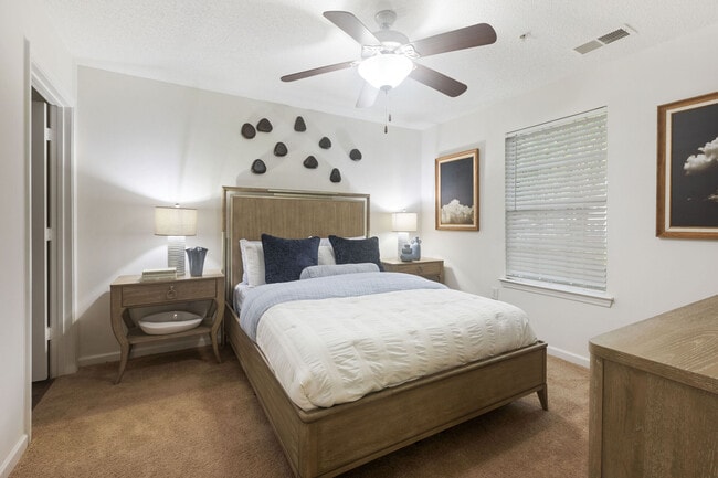 Building Photo - Hollis 7601