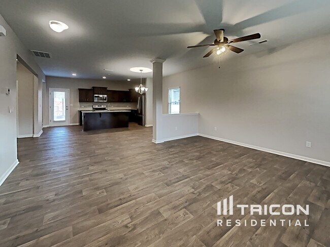 Foto del edificio - 5017 Arbordale Wy