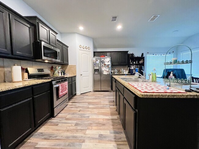Foto del edificio - Beautiful 4/2/2 Home in Fort Worth!