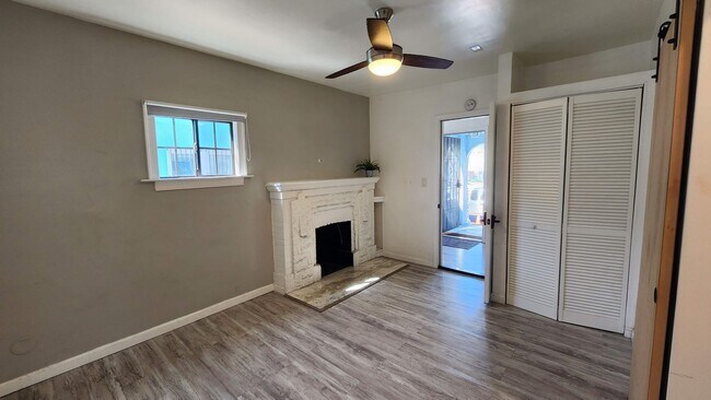 Foto del edificio - 2775-2777 E.21st Street