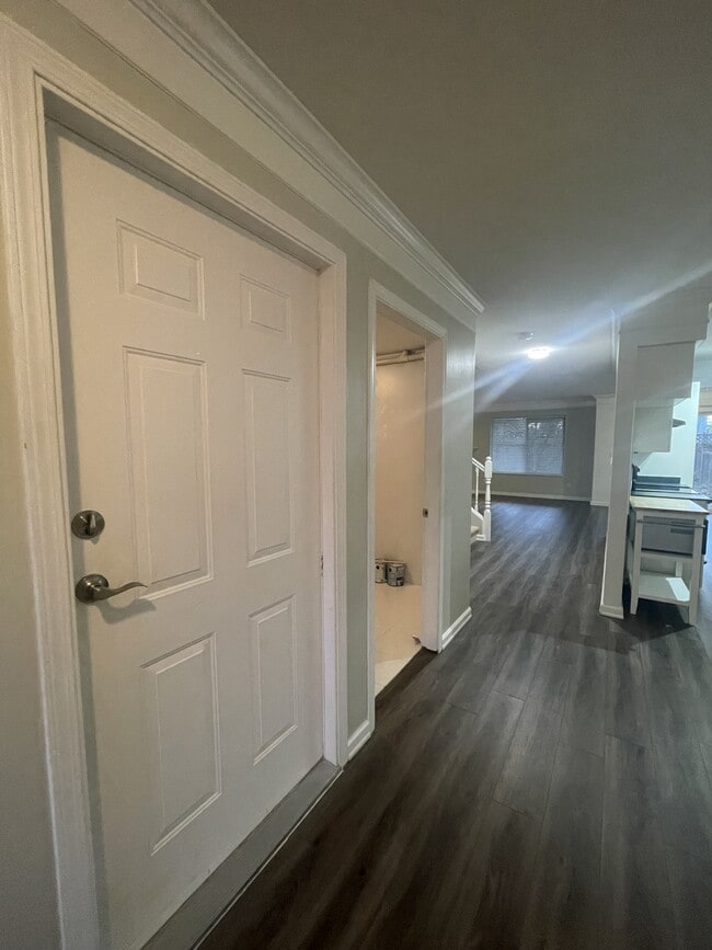 Building Photo - 32139 7th Ave