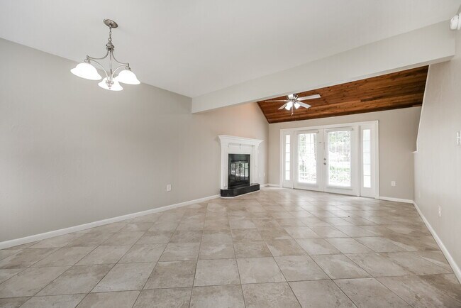 Foto del edificio - 104 1st St Ct