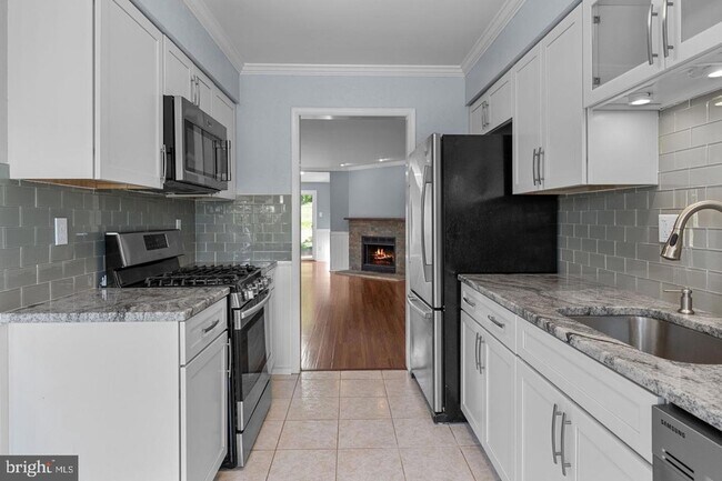 Building Photo - 31 Fair Oaks Ct