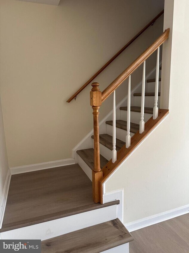 Foto principal - 872 Bayridge Dr