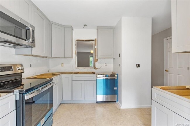 Building Photo - 203 Twin Brook Ct