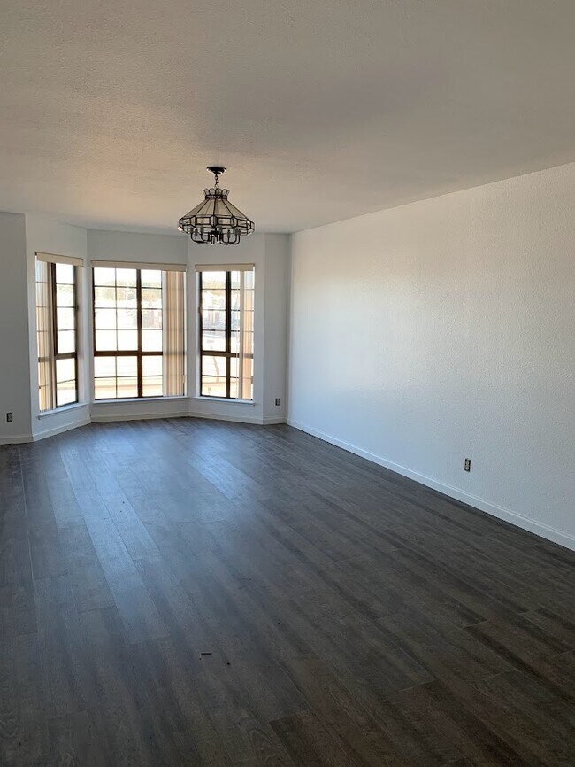 Foto del edificio - 4109 Judah St