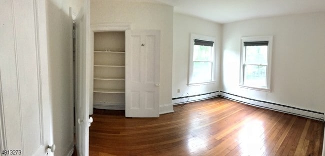 Building Photo - 89 Dehart St