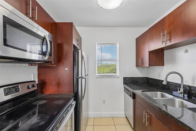 Foto del edificio - 4137 Stirling Rd