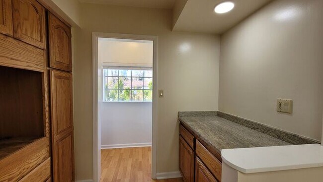 Foto del edificio - Spacious & Charming 2-Bed/2-Bath Home – Wa...