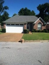 Building Photo - 8666 Valmont Cir