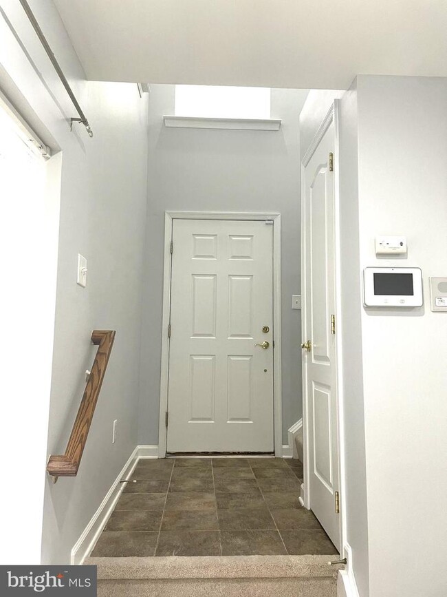Building Photo - 5546 Lanier Ave