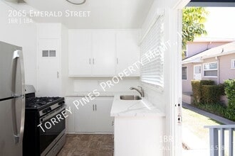 Building Photo - 2065 Emerald St