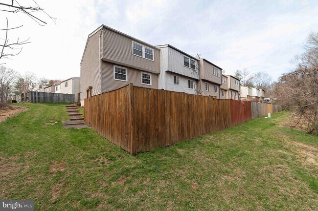 Foto del edificio - 5569 Caithness Ct