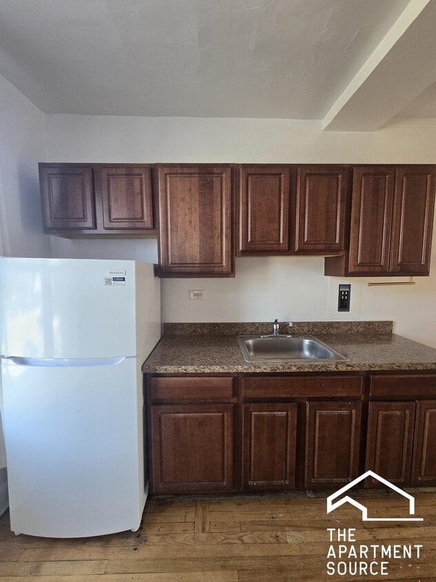 Photo - 909 Elmwood Ave (Evanston, IL)