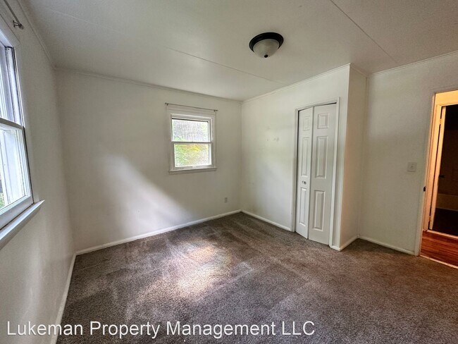 Foto del edificio - 3 br, 1 bath House - 217 Wallace Ave