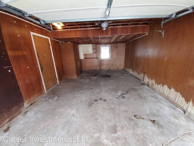 Building Photo - 4 br, 1 bath House - 1112 Lyndon Street