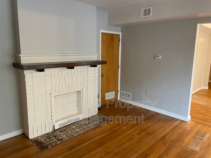 5734 Hobart St Unit 1, Pittsburgh, PA 15217 Condo for Rent in