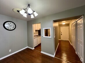 Building Photo - 1875 Tall Oaks Dr