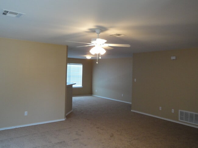 Building Photo - 316 Bird Dog Bend