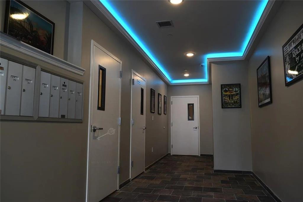 Foto principal - 2848 W 15th St