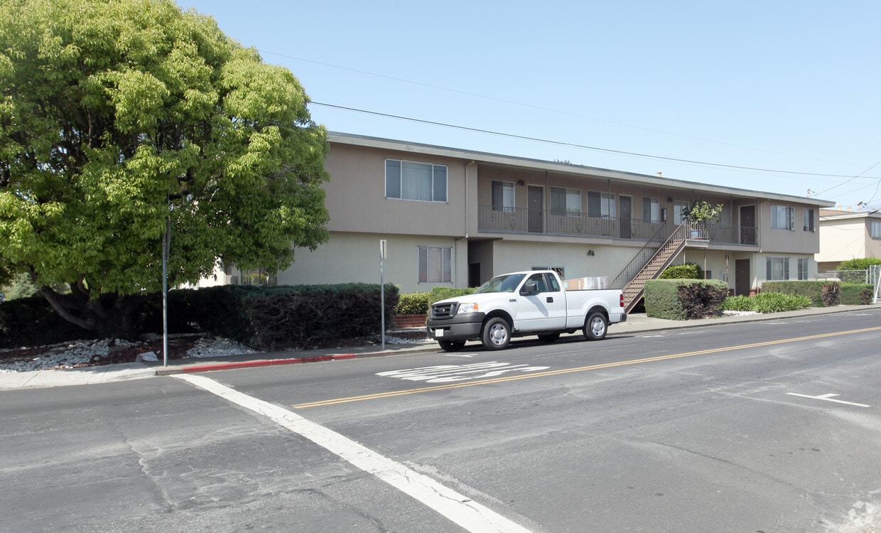 Building Photo - 1296 Laurel