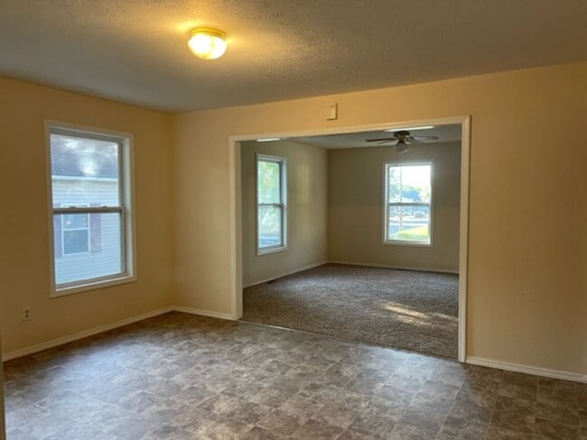 Foto del edificio - 1021 E Lynn St