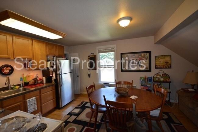 Foto del edificio - 2021 S 8th St