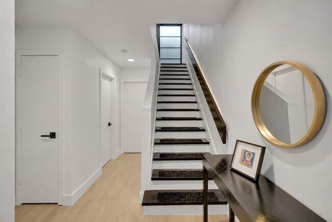 Foto del edificio - 2807 Jackson St