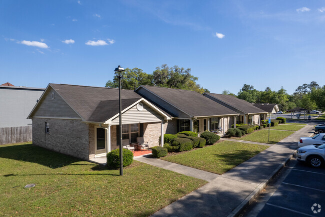 Foto del edificio - Grove Park  Apartments
