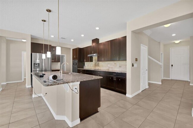 Building Photo - 12143 Sumter Dr
