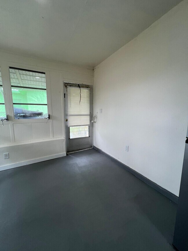 Foto del edificio - 6980 NW 25th St