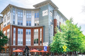 Building Photo - 1800 Wilson Blvd