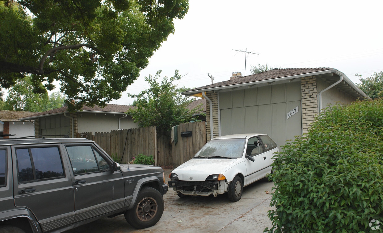 Building Photo - 1615-1617 San Tomas Aquino Rd