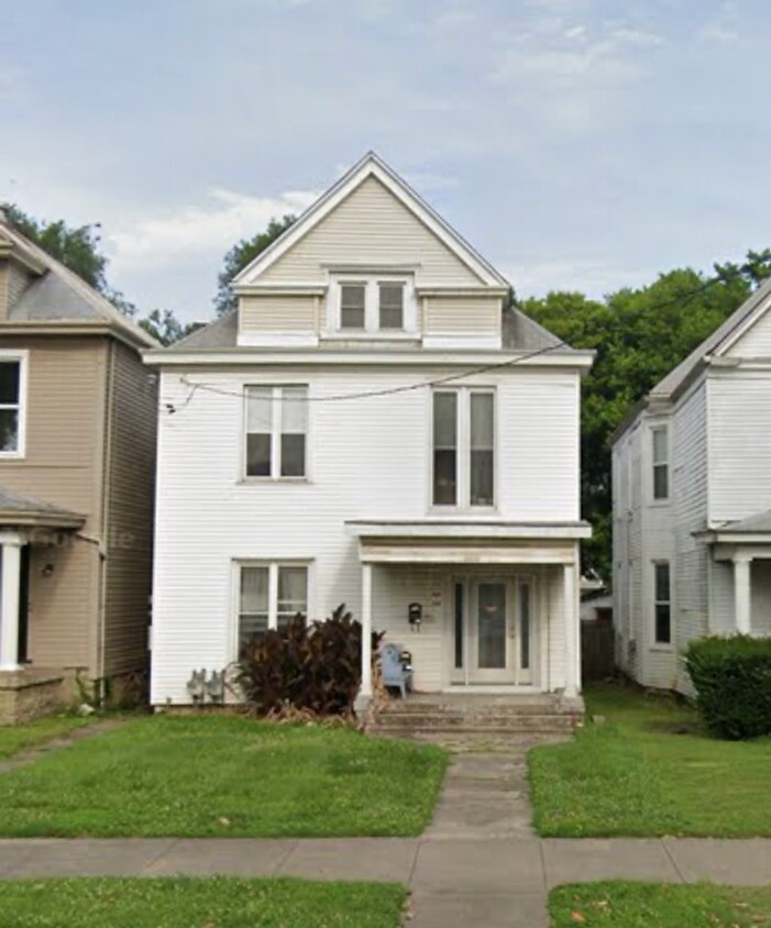 Foto principal - 2820 S 3rd St